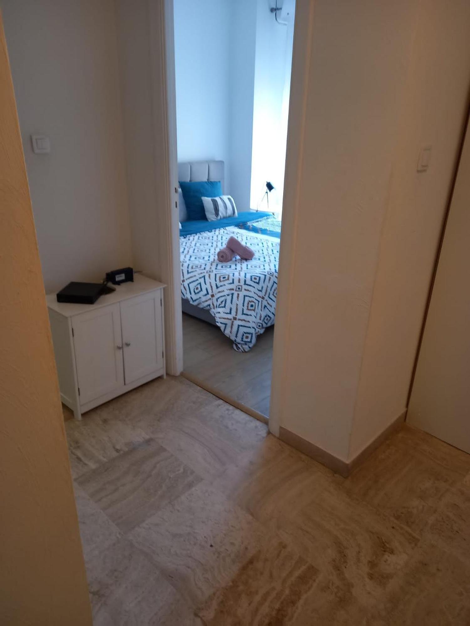 Apartment ++++ Renovated Cosy 50m2 Sunny Flat / Balcony / Close To And To The Palais Des Festivals ++++ *